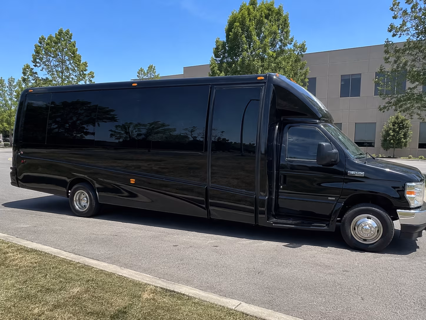 Oakland Sporting Event Transportation